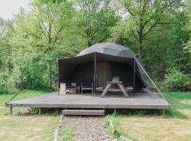 Dome XXL，位于Hoogersmilde的豪华帐篷