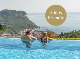 Madrigale Panoramic Lifestyle & Soulful Hotel，位于科斯特曼诺的酒店