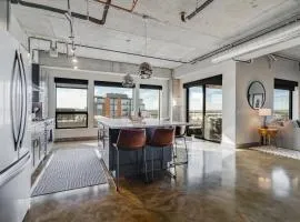 Sable 701 - Luxury Two Story Loft