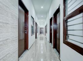 Hotel O NRI Guest House，位于Rājpura的酒店