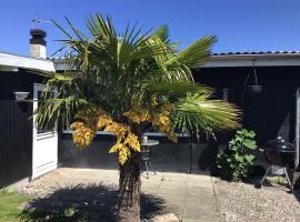 Strandhuset，位于布罗艾厄的酒店