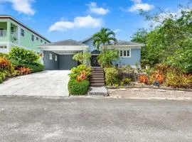 5min Walk from Love Beach A Spacious Home in Nassau