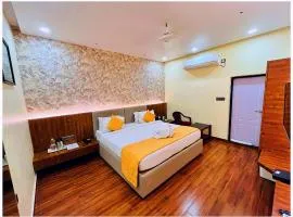 Near Mahakal Temple Hotel M # Shree ! Ujjain,Fully Air conditioned Rooms And Spacious, with Wifi-LIFT And Parking- BEST HOTEL IN UJJAIN