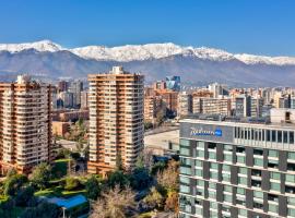 Radisson Blu Plaza El Bosque Santiago，位于圣地亚哥的酒店