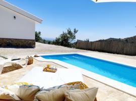 Villa el Mirador de la Axarquía，位于Daimalos的酒店