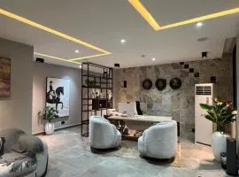 Zero Degrees Hotel