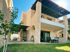 Mikael Pool Villa Paliouri，位于帕利乌里翁的酒店