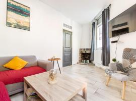 Cosy house 5 rooms 5 Bathrooms close commodities，位于鲁贝的酒店