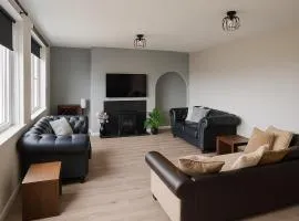 Modern 3 bed duplex apartment