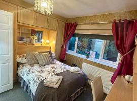 Station Approach B&B Boutique Stays，位于索利赫尔的酒店
