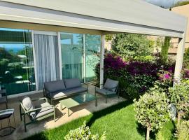 Villa La Scala, Green Coast, Palase，位于帕拉瑟的酒店