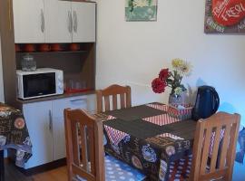 Hostal Girasol 3，位于奇廉的酒店