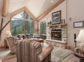 Lakota Lookout private hot tub