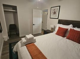 Aansel Suites QUEEN ROOM，位于埃德蒙顿的酒店