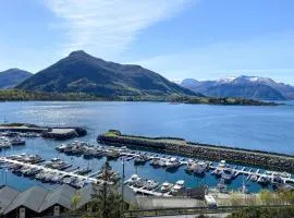 2 Bedroom Gorgeous Home In Ørsta