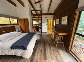 cabaña con tinaja en viña narbona wines，位于基约塔的酒店