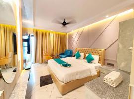 A LUXUARY HOTEL DREAM!LAND Near Sea Beach And Jagannth Temple - Fully Air Conditioning Luxuary Rooms - Lift - Restaurant & Parking Facilities - Four Star Hotel In Puri，位于普里的酒店