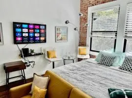 Studio Oasis in Hollywood