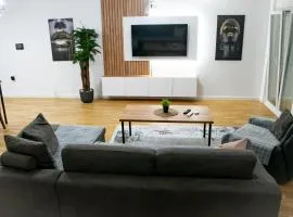 Mango Apartments