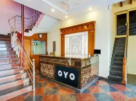 Super Collection O 77115 Vaishnavi Palace