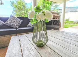 Spacious All Ages Entertainer - Pristine One Story