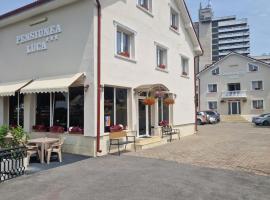 Pensiunea Luca，位于百乐费利克斯的酒店