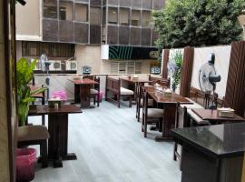 Triple garden view hotel，位于开罗的酒店