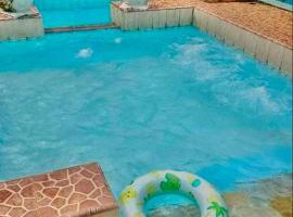 Vila Princess,Sentul 4bedroom dan,Private pool, Tenis meja, mini billiard, Karaoke, Ayunan,BBQ, 08satu3 80satu6 4satu5satu，位于茂物的酒店