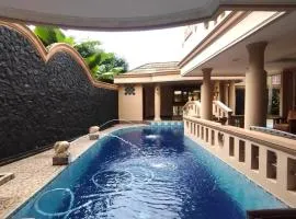 Vila Princess Sentul Privatepool 5 bedroom,5bathroom, Tenis meja, billiard