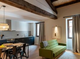 Apartaments Casa Maragall，位于圣胡安-德拉斯阿巴德萨斯的酒店
