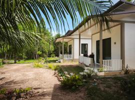 The Secret Garden Homestay Koh Yao Yai，位于瑶亚岛的酒店