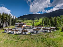 Das Eulersberg Apartments & Chalets，位于维尔芬翁的酒店