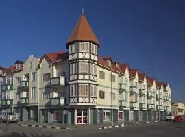 Eumbo CBD Self Catering