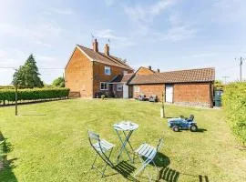 No 3 , Sparham Hall - Norfolk Cottage Agency