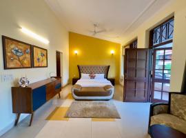 Atreya Boutique Cottage Near Tapovan，位于瑞诗凯诗的酒店