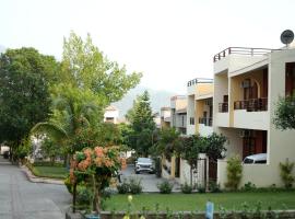 Atreya Boutique Cottage Serene Villa Near Ram Jhula，位于瑞诗凯诗的酒店