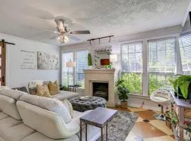 1 Mi to Dtwn Family-Friendly Brenham Bungalow!