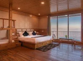 The Family Paradise !Balcony !View !Open area! by THE TIKKER House