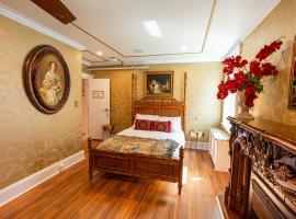 Chateau Connelsville Renaissance Era Suite，位于Connellsville的酒店
