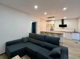 Home Reus Maison-Only Families