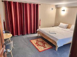WhiteHouse Guesthouse B