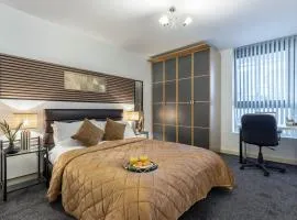 Charming Grand Central City 2 bedroom Apartment With Free Parking