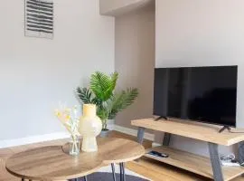 3 BDR House At Caledonia Luxe Stays Short Lets & Serviced Accommodation Livingston