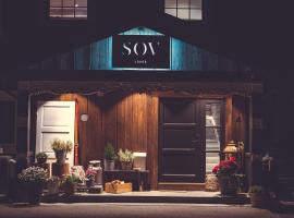 Sov Lodge，位于沃戈穆的带停车场的酒店