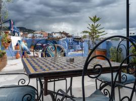 Riad Alia Suites SPA，位于舍夫沙万的酒店