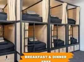 Tequila Sunrise Hostel Sydney