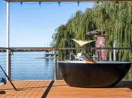 The Float Life - Retreat on Murray River