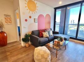 1BR Boho Bliss! Walk to Botanic Gardens & Shrine，位于墨尔本的酒店