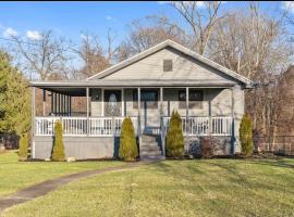U S Open Event rental home，位于Verona的酒店