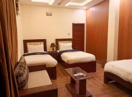 Hotel Madina City，位于Barāniā的酒店